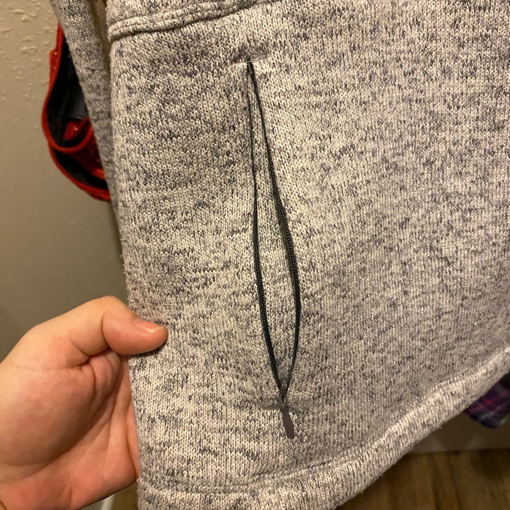 Legendary Whitetails Hooded Zip/Buttonup - Picture 5 of 8